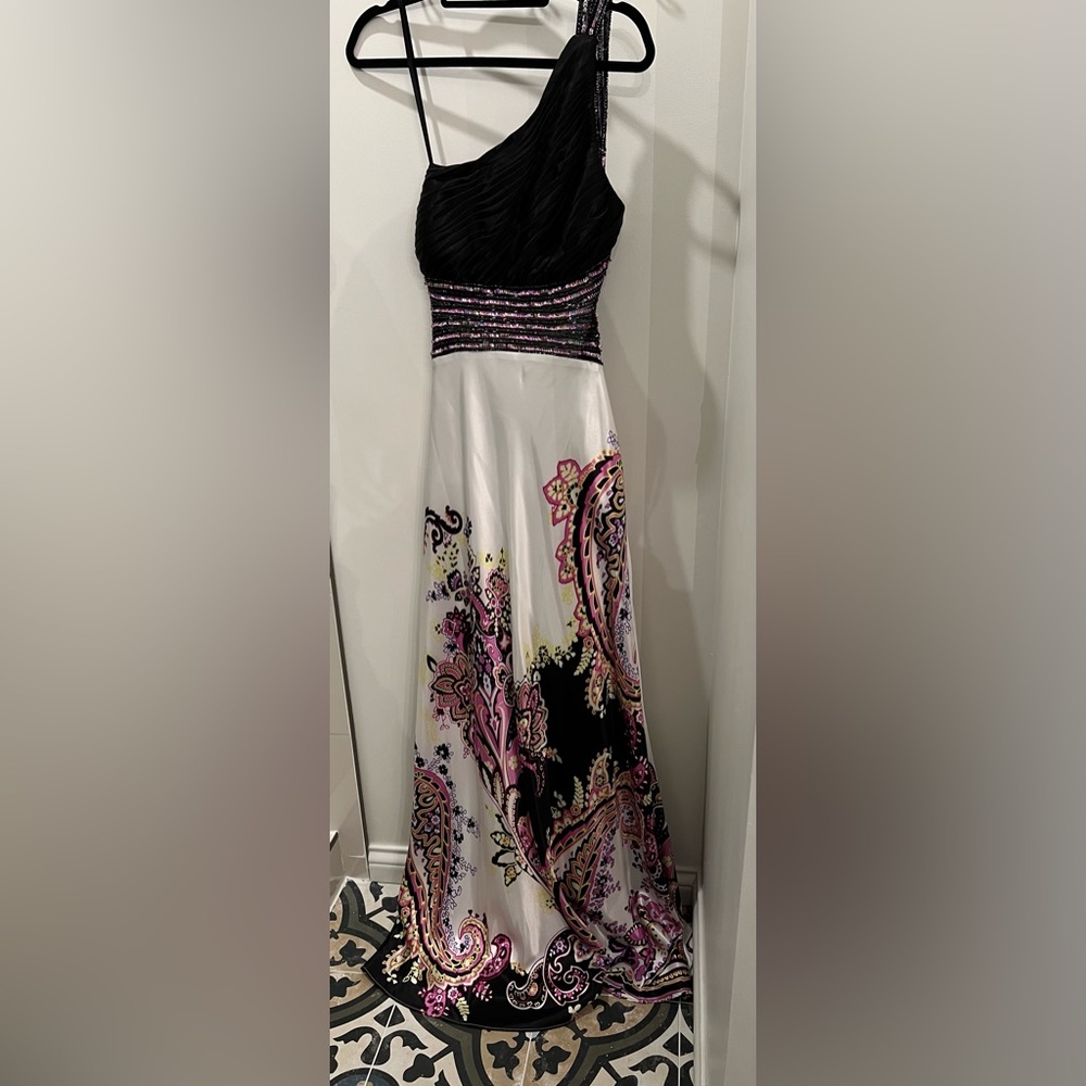 One-Shoulder Black and White Paisley Evening Dress
